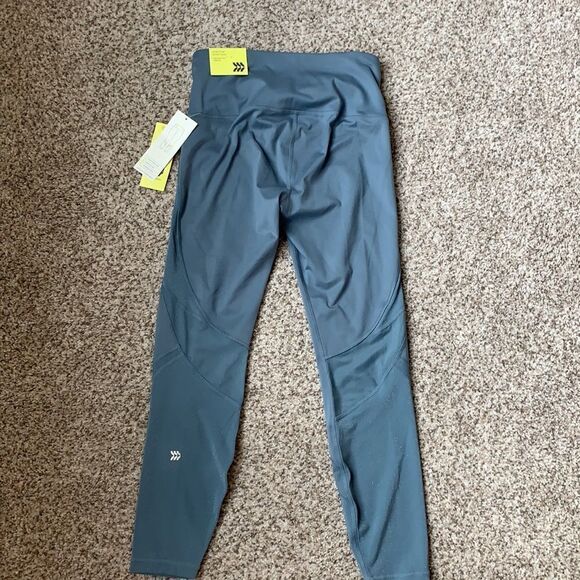 All in Motion Contour Power Waist Size M - Picture 6 of 12